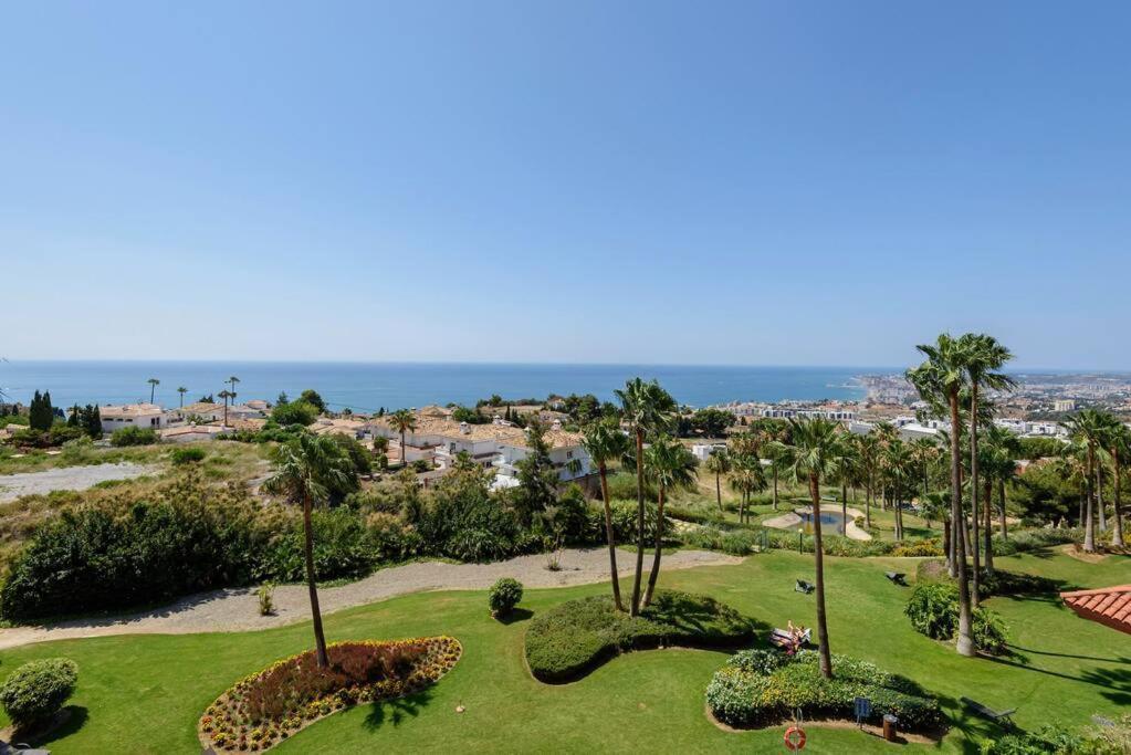 Benalmadena Luxury Apartment Екстер'єр фото